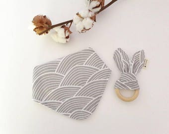 baby gift set - ANY FABRIC - bib and teether - dribble bib + wooden teething ring - drool bib - baby shower gift - organic baby clothes - UK