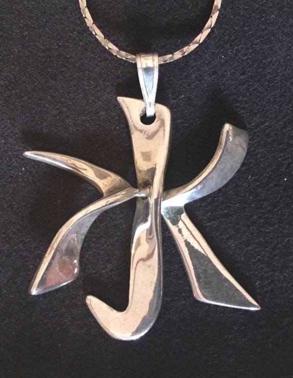 P01. WATER-Shui Pendant