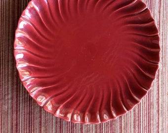 Red Platter,Magenta Platter,Red Ceramic Plate,Magenta Plate,40s Platter,Round Platter,Retro Platter,Ceramic Platter,Red Serving Plate