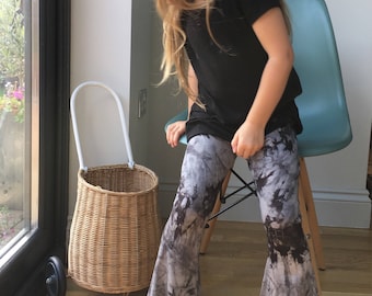 Boho tie dye bell bottoms / girls grey legging flares / boho clothes / toddler flares / kids bell bottoms pants