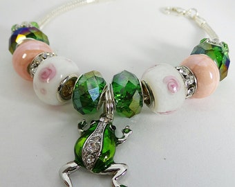 Alpha Kappa Alpha Sorority Frog Charm Bracelet, Frog Charm Bracelet, AKA Charm Bracelet, Beaded Bracelet, AKA Sorority Bracelet, Divine 9