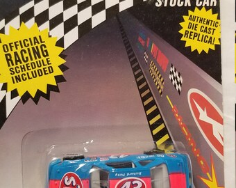 1992 FunStuff Pit Row Stock Car 1:64 Richard Petty #43 STP Stock Car