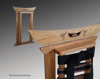 Personalized Karate Belt Display Custom Maple Oak Belt Rack Bjj Martial Arts organizer Brazillian Jiu Jitsu Taekwondo Belt Holder engraved