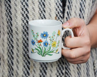 Set of 3 Large Vintage Flower Mugs