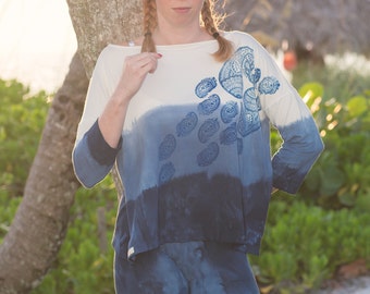 Oversized Shirt with Boat Neck - Ombre T-Shirt with Paisley Print - Organic Cotton T-Shirt - Bamboo Shirt - Festival Clothing - Eco Fashion