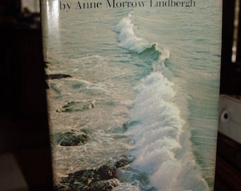 Selections From Gift from the Sea by Anne Morrow Lindbergh, Illust. Bill Greer 1967