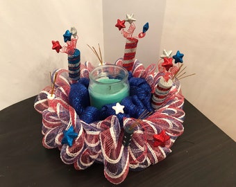4th of July centerpiece // Red Independence Day table decor // Fireworks candlering