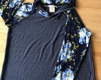 Womens Blue and Black Floral Raglan