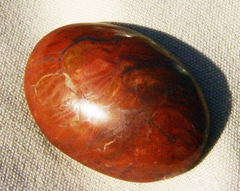 Burrundo Fire Ball Cabochon - Dazzling,Oval Red Agate with Threads of Hematite, Handcrafted by JewelryArtistry - GC502