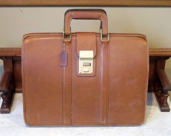 Dads Grads Sale Coach Briefbag Gladstone Style Briefcase In British Tan Leather Style 5420 Made in United States Combination Unknown VGC
