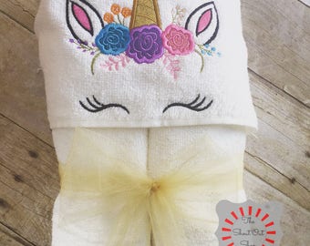 Unicorn Hooded Towel, Unicorn Floral Crown, Unicorn Bath Towel, Unicorn Poo Towel, Unicorn Beach Towel, Hooded Towel, Unicorn Gift, Girl