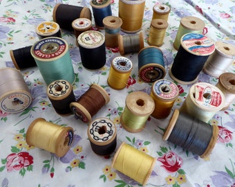 Vintage Thread Wood Spools LOT ONE, 28 Vintage Wood Spools, Old Wood Spools with Thread