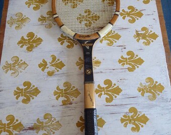 Vintage RAWLINGS Finalist Wood Tennis Racquet 4 5/8 Leather Grip Gut