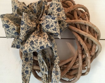 Prim thick grapevine wreath, homespun bow, primitive, primitive wreath, farmhouse wreath, primitive decor, home decor, farmhouse decor, gift