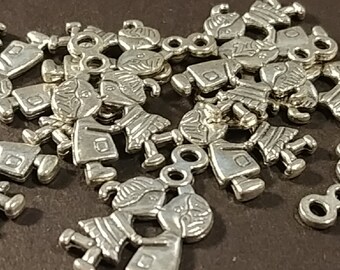 Kissing Couple Charm