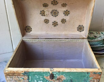 1800s antique French domed wallpaper box, 19th century French wallpaper box