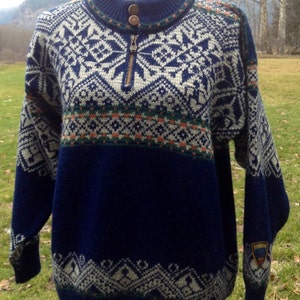 Dale of Norway, Norwegian wool sweaterade in Norway-Men's S/women's M