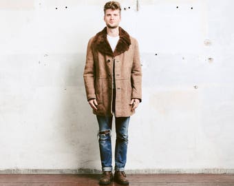 Vintage Beige Suede Sheepskin Coat . Mens 70s Sherpa Coat Jacket Winter Coat Leather Overcoat Outerwear Long Jacket . size Medium
