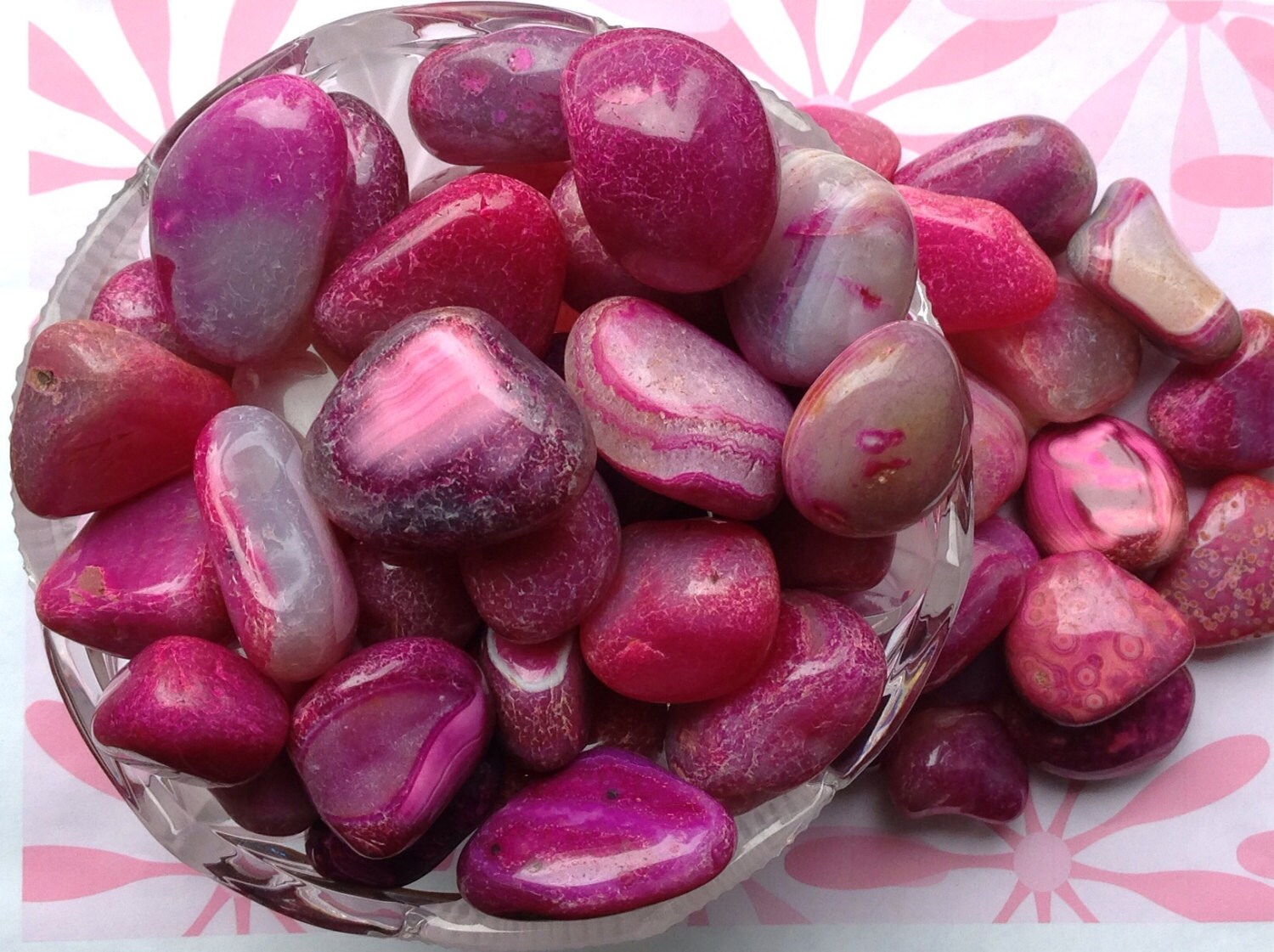 Pink Fuchsia Polished Agate Stone Rock Tumbled Gemstone for