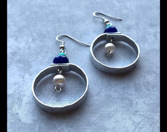 Hammered Aluminum With Glass Beads