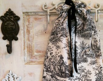 Personal Bridal Shower Gift | Linen Drawstring Bag | Lingerie Bag | Black and Cream Toile Bag| Bridesmaid Gifts | The Wild Raspberry