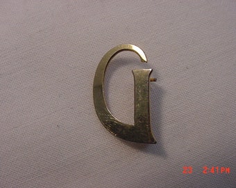 Vintage Initial G Brooch 18 - 758