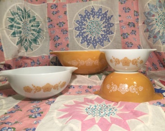 Pyrex Buttefly Gold Cinderella Bowl set