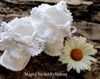 Crochet Baby Booties! Newborn Girl ! Lovely crochet booties!