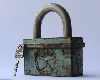 Rare Big Vintage Soviet Padlock. Padlock With Keys.USSR Working Padlock. Iron Padlock.Vintage lock.Soviet patina