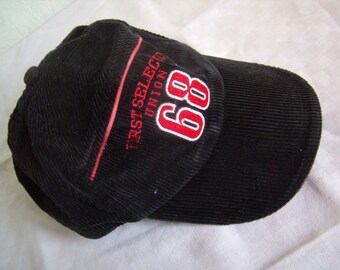 Sonnenmütze, Baseballmütze, schwarzer Samt mit roter Stickerei "First Selection Union 68" Vintage