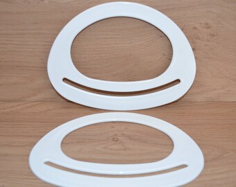 Bag handles made of Trapillo plastic half oval dish - white