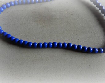 20 round blue howlite Crackle effect 8 mm
