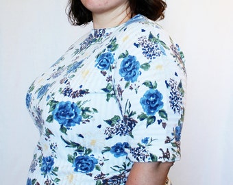 Plus Size - Vintage Floral Cuffed Sleeve Knit Shirt (Size 16/18)