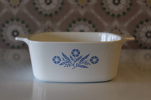 Vintage Corning Ware Cornflower Blue Baking Dish 1 1/2 QT Vintage Corning Ware Cornflower Blue Baking Dish 1 1/2 QT