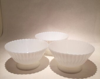 3 Petalware Monax Macbeth-Evans Bowls
