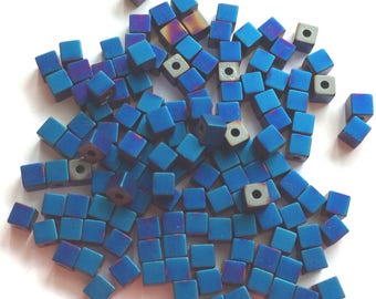 Cubic Pearl-tone blue matte