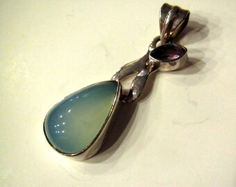 Vintage Creamy Chalcedony & Amethyst Sterling Silver Pendant