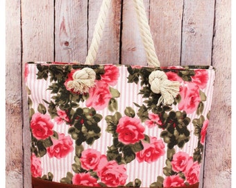 Romantic rose tote bag