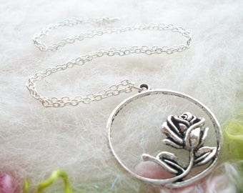 Rose Bud Necklace Silver Rose Pendant Garden Necklace Pendant Detailed Rose Silver Circle Small Chain Whimsical Jewelry Retro Charm Necklace