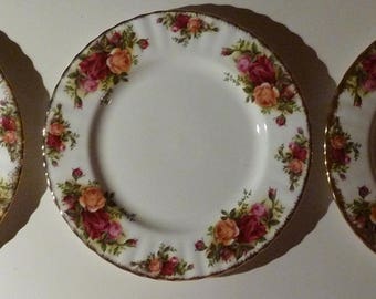 Royal Albert Old Country Roses Bone China 8.25" Salad/Luncheon Plates Lot 0f Three (3)