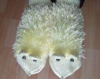 Handknitted Women/Girls Mittens, Mouse Mittens, Cute Mittens, Yellow Mittens, UK Seller