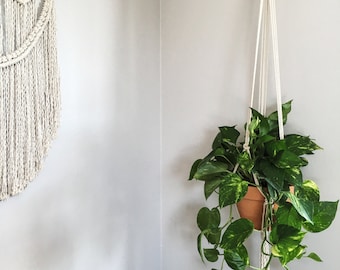 Macrame Plant Hanger / Hanging Planter / Plant Hanger