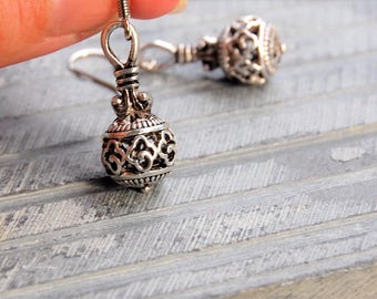 Silver Boho Earrings, Bohemian Earrings, Silver Bali Style Earrings, Ball Earrings, Simple Earrings, Everyday Dangle Earrings, Gift for her