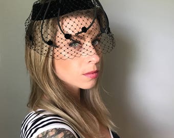 Vintage 50s Black Fascinator Hat w/ Netting