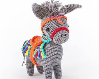 Pedro the Amigurumi Donkey | amigurumi crochet pattern, written instructions and step by step photos | seaside or piñata donkey