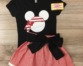 Minnie Mouse pirate themed outfit for disney cruise vacation trip