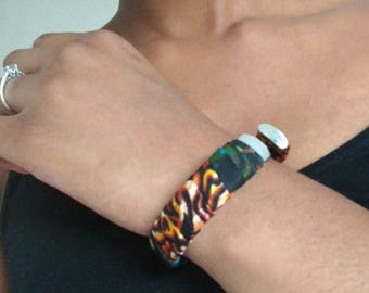 Bracelet for women in wax and metal