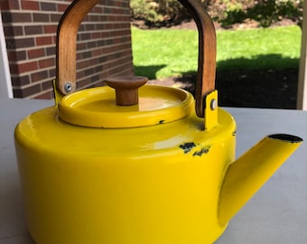 Vintage Mid Century Copco Teapot Michael Lax Design #117 Spain Yellow With Wear Look!