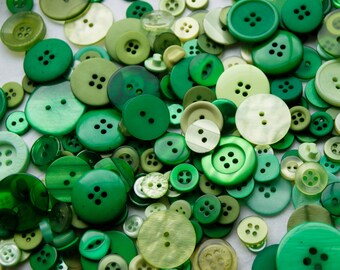 50 Green Mix Buttons, RAIN FOREST, Assorted Buttons, Crafting Jewelry Collect (1612)