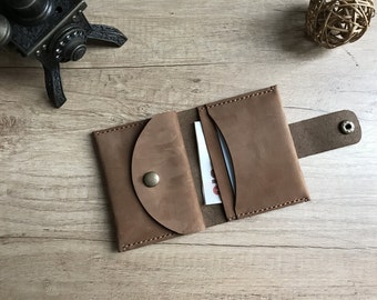 Handmade bifold small leather wallet with round cut flap closure - free shipping Etsy
